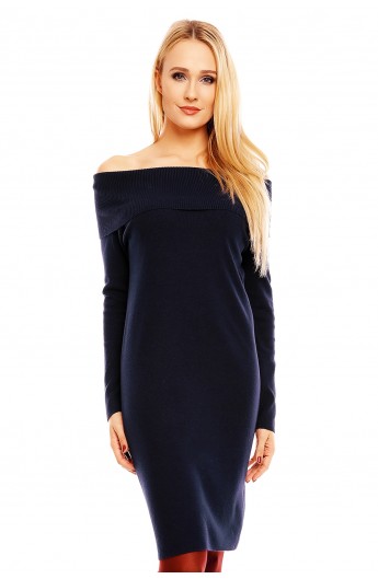 Rochie tricotata cu decolteu barcuta